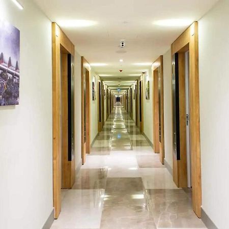 Sea View Apart-Hotel Orbi Twin Towers 1413 Batumi Exterior photo